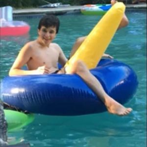 Meet your Posher, Brady